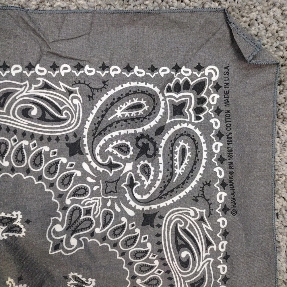 Vintage Hav A Hank Bandana Scarf Gray Black Paisley Bling RN15187 Made in USA